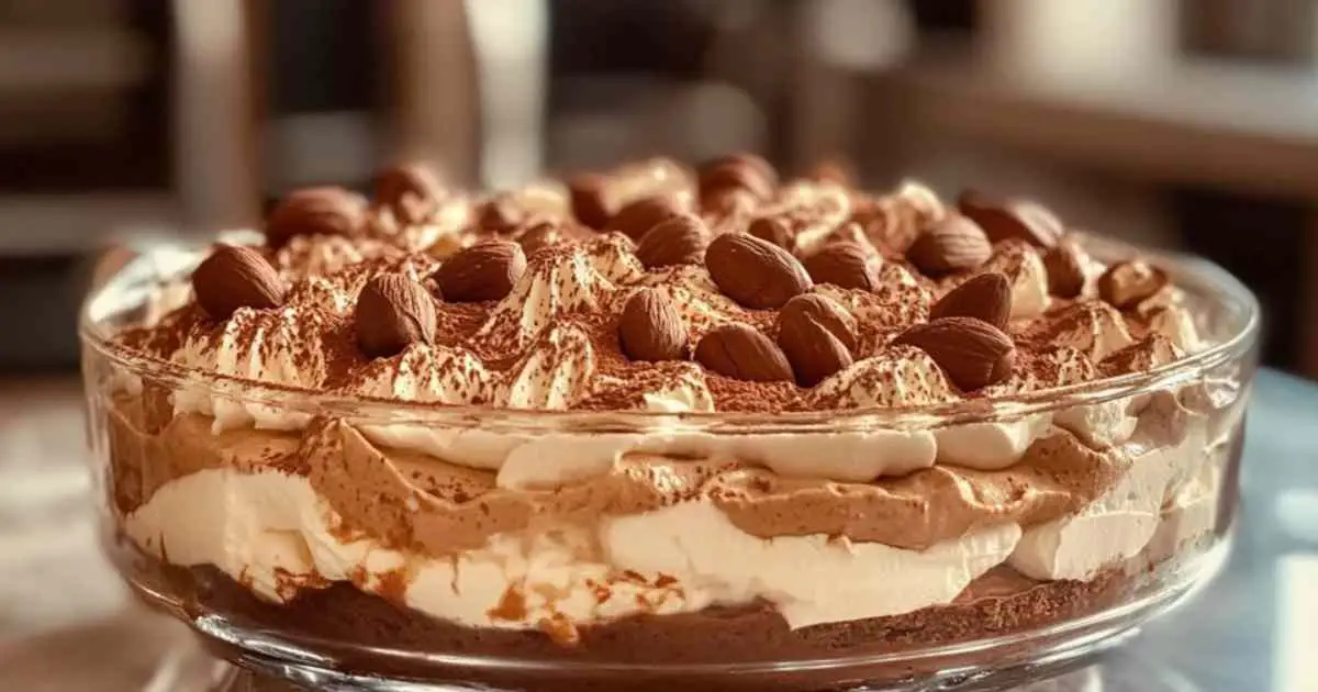 Tiramisu façon Kinder Bueno avec noisettes concassées