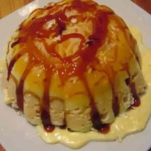 Vacherin Glacé Parfum Vanille 3 Vacherin glacé vanille avec meringues et caramel