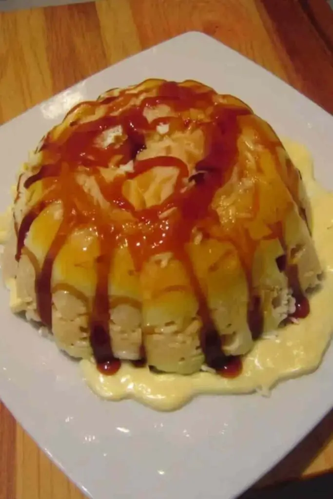 Vacherin Glacé Parfum Vanille 2 Vacherin glacé vanille avec meringues et caramel