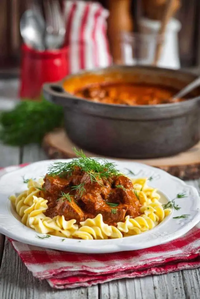 Bœuf au Paprika 2 Bœuf au paprika en cours de cuisson dans cocotte