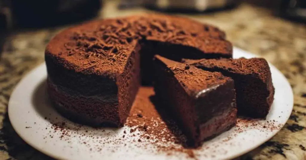 Gâteau Sans Sucre Chocolat 1 Gâteau sans sucre au chocolat tranché sur assiette