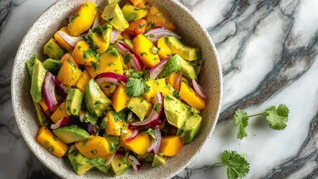 Salade d'Avocat et Mangue 1 salade avocat mangue recette fraiche Salade d'Avocat et Mangue