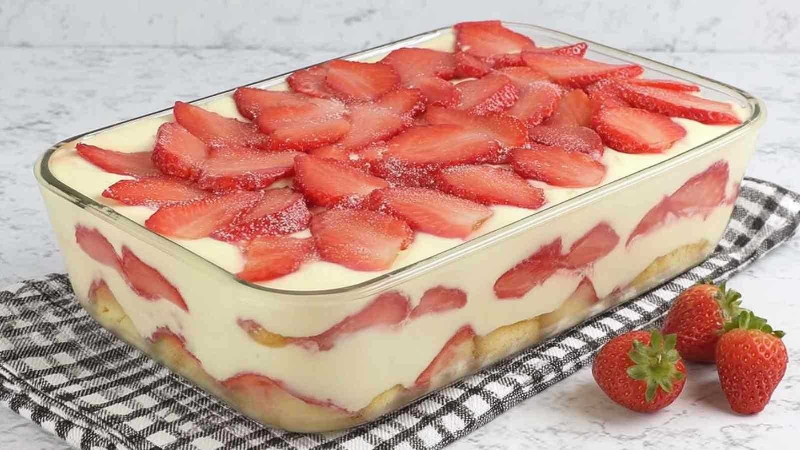 Tiramisu aux fraises mascarpone facile recette française dessert été